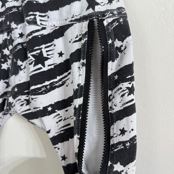 Posh Kiddos Black & White Striped Star Harem Shorts Size 5T - Picture 5 of 7